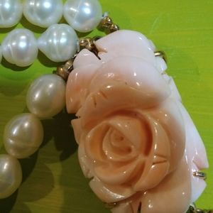 Vintage freshwater pearl necklace